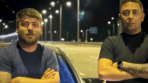Kontrolden çıkan motosiklet ağaca çarptı