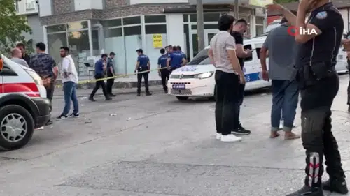 Husumetli ailelerin kavgası kanlı bitti