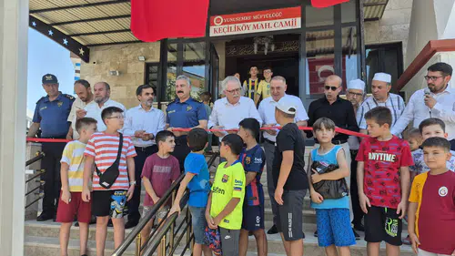 Keçiliköy Camii ibadete açıldı