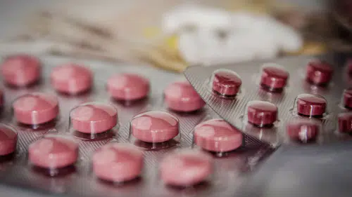 Erkekler için doğum kontrol hapı güvenlik testini geçti!