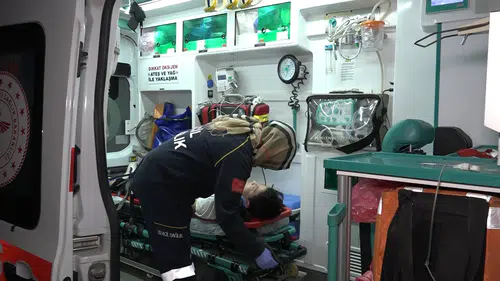 Orman yangınına müdahale için giderken kaza yaptılar