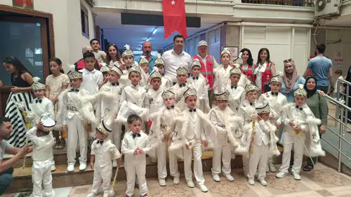 Manisa’da  Vakıflar 28 Çocuk için Sünnet Şöleni düzenledi