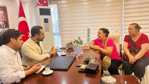 Mücahit Arınç Şehzadeler’de halkı dinledi