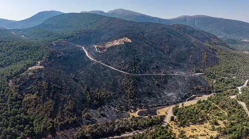 Soma'daki yangında soğutma çalışmaları devam ediyor