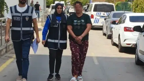 Bakın kızını bıçakla kovalama sebebi neymiş