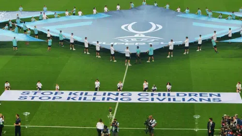 UEFA Psg - Tottenham maçında ki pankartla Gazze'yi mi işaret etti?
