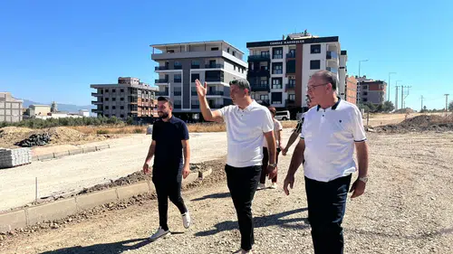 Başkan Akın Turgutlu'nun o mahallesinde incelemelerde bulundu