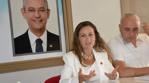 CHP İl Başkanı Özalper: Ülke yangın yeri, koltuk sevdamız olamaz