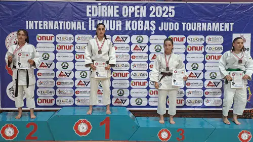 MANİSA 45 SPOR KULÜBÜ JUDOCULARINDAN 5 MADALYA