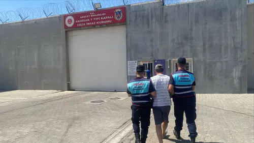 30 yıl hapis cezasıyla aranıyordu: Jandarmadan kaçamadı