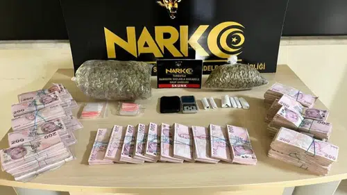 Turgutlu'da uyuşturucu operasyonlarında 8 kişi tutuklandı