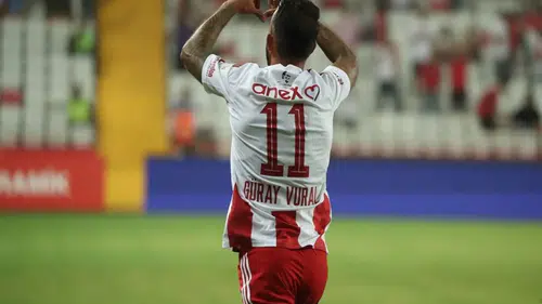 Antalyaspor, Kasımpaşa'ya karşı 3 puanın sahibi