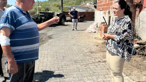 İYİ PARTİ ŞEHZADELER İLÇE BAŞKANI GÖZDE AYTAÇ’TAN YANGIN BÖLGESİNE ZİYARET