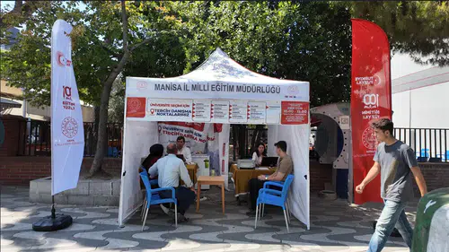 Manisa’da YKS mobil tercih danışma noktaları kuruldu