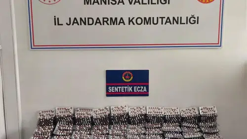 Şüpheli araçtan 19 bin 376 sentetik hap çıktı