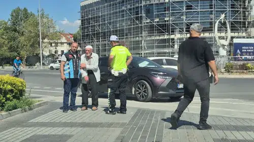 Türk Polisinden yürekleri ısıtan davranış
