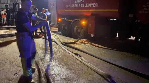 Turgutlu’da korkutan işletme yangını