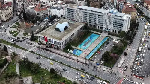 Jandarmadan İBB'ye operasyon! Çok sayıda gözaltı var