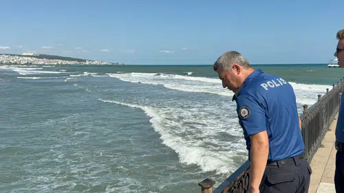 Denize giren 2 genç boğuldu