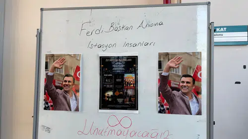 Ferdi Zeyrek anısına tiyatro sahnelendi