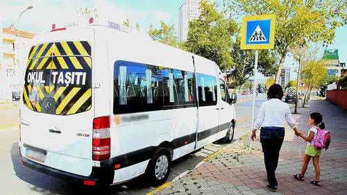 Başkan Karaağaç’tan okul servis taşımacılığı konusunda önemli uyarılar