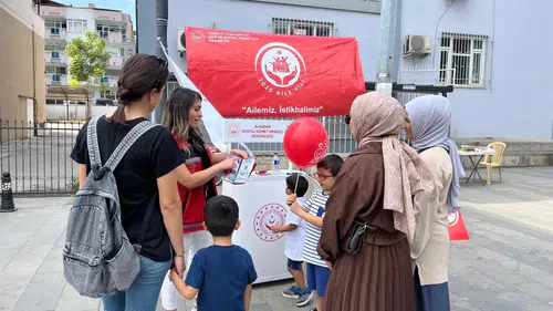 ALAŞEHİR’DE AİLE YILI STANDI KURULDU