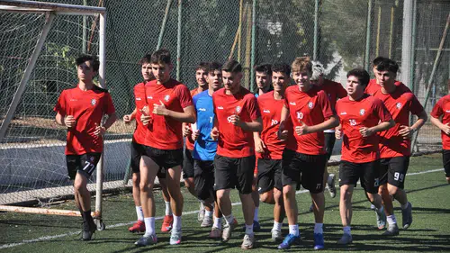 Yıldızspor 45 FK genç yetenekleriyle sezona umutla başladı