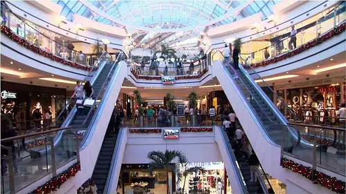 AVM’lere giriş ücretli mi olacak? Kapıda ödeme iddiasında resmi açıklama bekleniyor