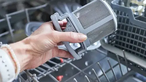 Temiz bulaşıkların sırrı filtreden geçiyor! Ne zaman kontrol edilmeli?