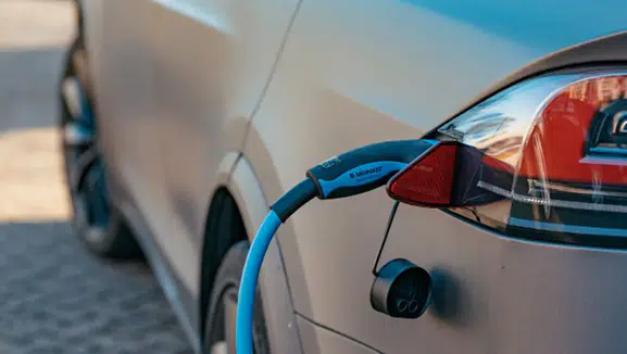 Türkiye’de Satılıyor, Dünyada Zirvede! 2026’nın En İyi Elektrikli Otomobilleri Açıklandı