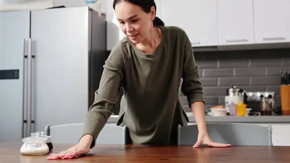 Sürekli Tozlanan Evler İçin 6 Etkili Tüyo! Günlerce Toz Tutmayan Ev Mümkün