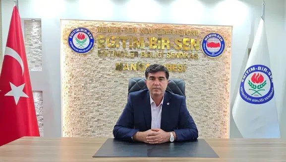 MEMUR-SEN “15 TEMMUZ’DA DEVLETLE MİLLET KENETLENDİ”