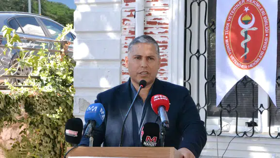Müdür Karayılan veterinerlerin sorunlarını dinledi