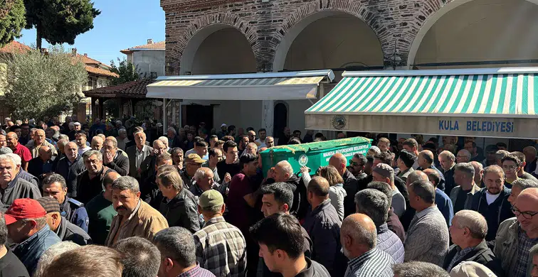 Evindeki yangını izlerken fenalaşan Metin Balcı hayatını kaybetti