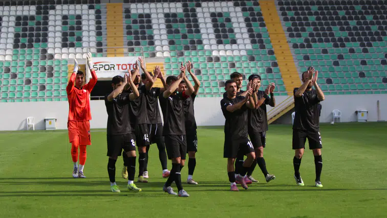 Manisaspor, Balıkesir deplasmanında rahat kazandı