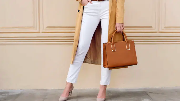 Yaz Gardırobunun Kurtarıcısı: Beyaz Pantolon Kombinlemenin Püf Noktaları