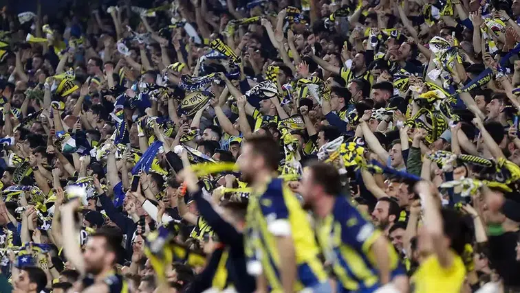 Fenerbahçe Taraftarı Bu Listeye Kilitlendi: Aziz Yıldırım’ın Transfer Vaatleri Konuşuluyor