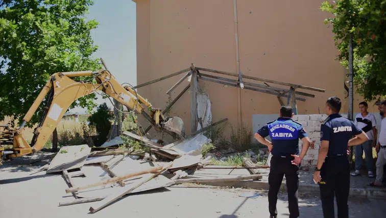 Manisa'da kaçak yapılara geçit yok