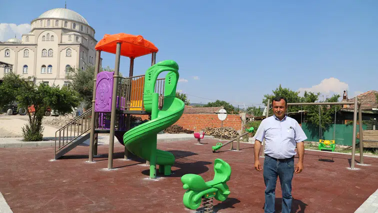 Seyitoba Mahallesi'ndeki çocuk oyun parkı yenilendi