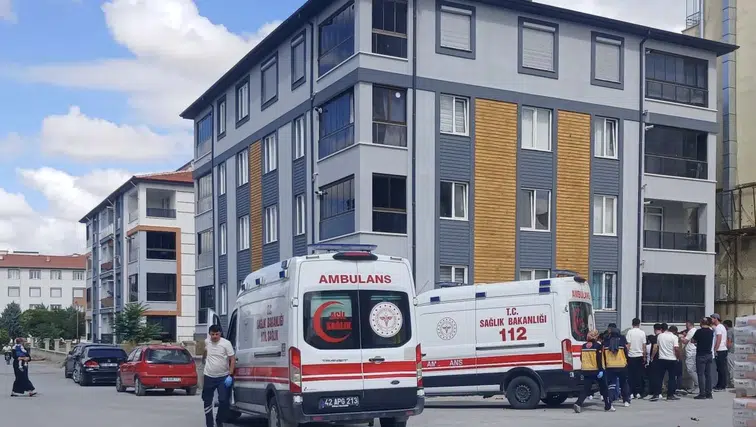 Kız isteme töreninde meşale patladı: 1 yaralı
