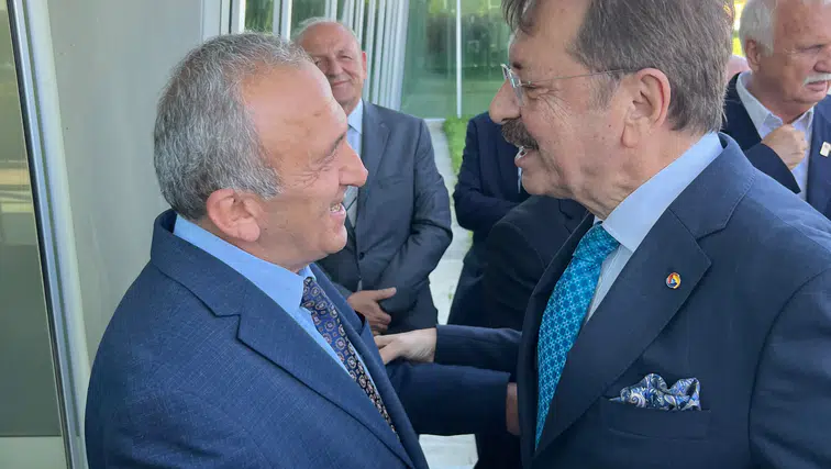 BAŞKAN YILMAZ, HİSARCIKLIOĞLU’NUN BALIKESİR PROGRAMINA KATILDI