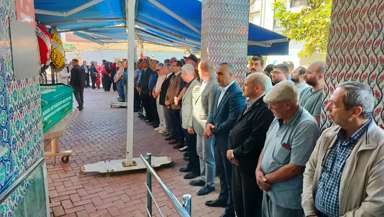 Şehit Annesi Fatma Karakaya son yolculuğuna uğurlandı