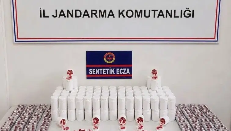 Manisa’da 11 bin 214 adet sentetik hap ele geçirildi