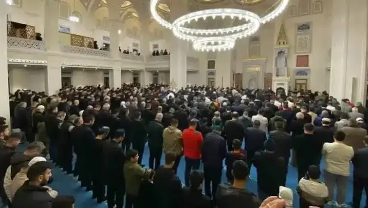 Cuma Namazı Saat Kaçta? 18 Eylül İstanbul, Ankara ve İzmir İçin Vakitler Açıklandı