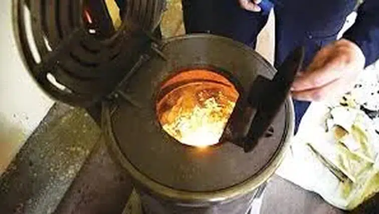 Manisa'da karbonmonoksit gazından 3 kişi zehirlendi