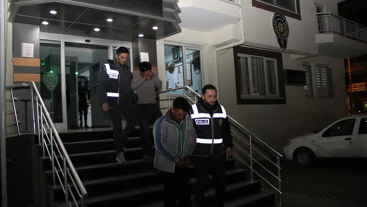 İnşaat hırsızları emniyetten kaçamadı