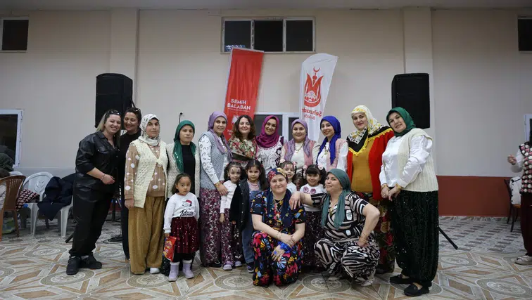 Manisalılar Şalvar Gecesinde kurtlarını döktü