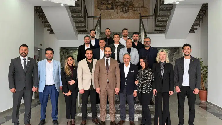 Mücahit Arınç’tan Manisa’da yoğun mesai