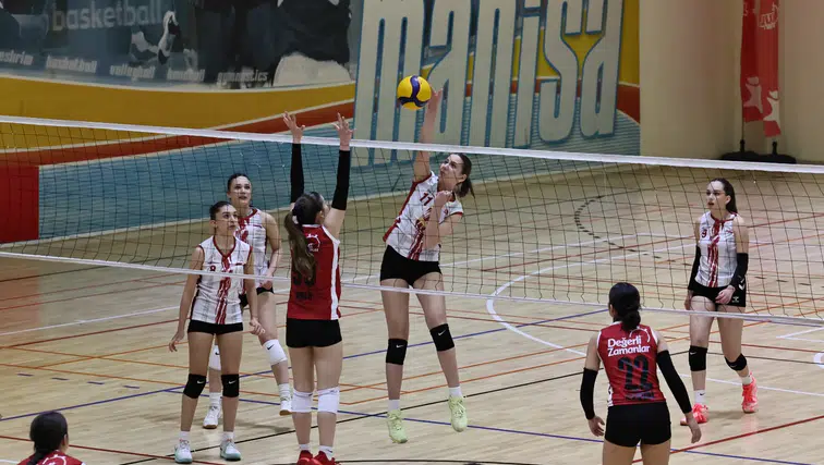 Manisa’da Yıldız Kızlar Voleybol İl Şampiyonu Değerli Zamanlar Spor Kulübü oldu