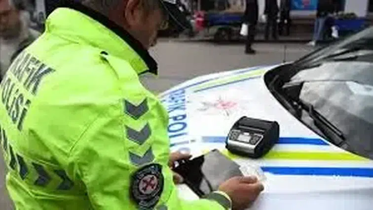 Polisten 10 Kilometre Kaçtı, 400 Bin TL Cezayla Karşılaştı